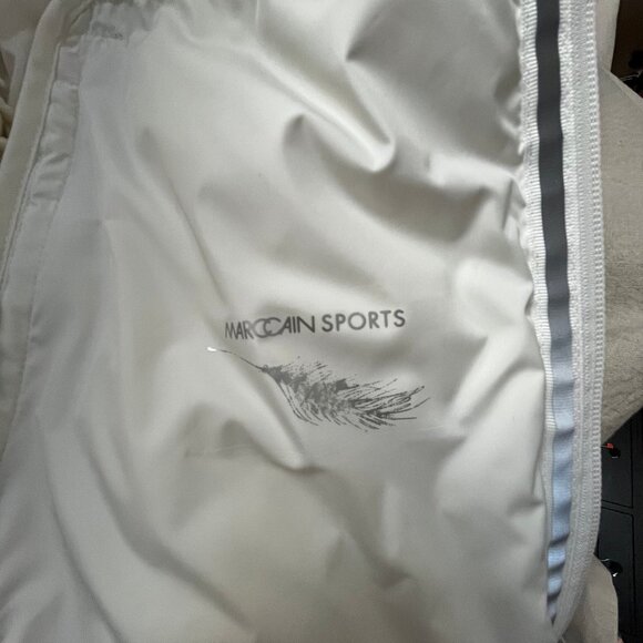 Marc Cain Cream/Winter White Down Vest - size N1 / Small/Medium - Picture 11 of 17